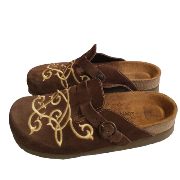 Naots Scandinavian Collection Embroidered Suede Leather Clog Sz 8 - Picture 2 of 9
